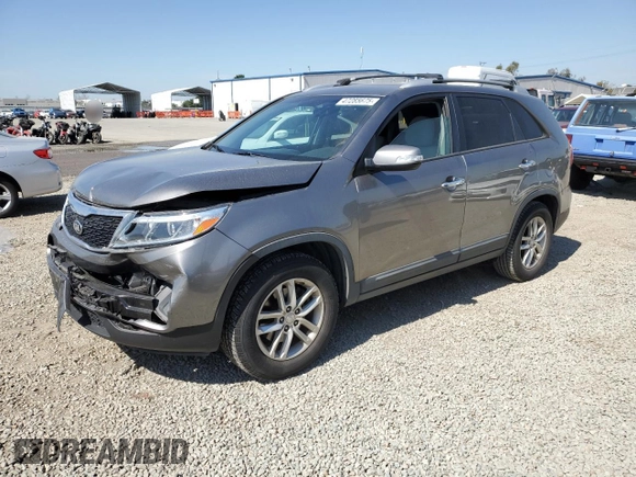 2014 Kia Sorento LX with VIN 5XYKT4A74EG539743, listed as a Copart auction lot 47285675 with 105,956 mi miles and Salvage Title. Bid and sale history available at carsss.com. Image 1.