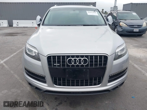 2014 Audi Q7 Premium Plus with VIN WA1LGAFE2ED017135, listed as a IAAI auction lot 42533428 with 142,132 mi miles and . Bid and sale history available at DreamBid. Image 12.