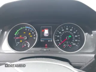 2017 Volkswagen Golf SE с VIN WVWKR7AU8HW953556, выставлен на аукционе IAAI как лот 42201220 с пробегом 74 711 миль миль и . История ставок и продаж доступна на DreamBid. Изображение 7.