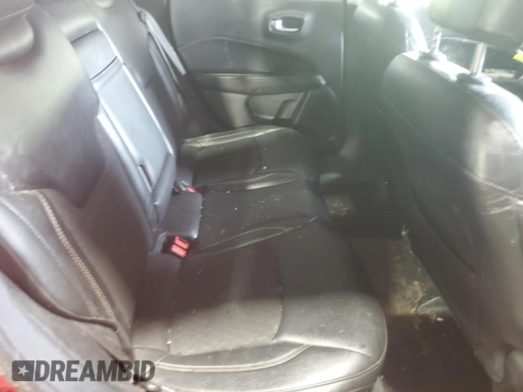 2018 Jeep Compass Latitude z VIN 3C4NJDBB9JT436892, wystawiony jako Copart lot #46238315 z przebiegiem 78 925 mil mil oraz Szkoda całkowita • Salvage title. Historia ofert i sprzedaży dostępna na DreamBid. Obrazek 10.