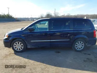 2013 Chrysler Town & Country Touring with VIN 2C4RC1BG1DR573211, listed as a IAAI auction lot 41070692 with 143,913 mi miles. Bid and sale history available at carsss.com. Image 15.