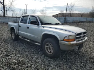 2004 Dodge Dakota SLT with VIN 1D7HG48NX4S677465, listed as a Copart auction lot 51044735 with 196,854 mi miles and Clean title. Bid and sale history available at DreamBid. Image 4.