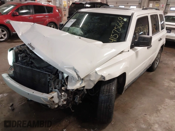 2009 Jeep Patriot Sport with VIN 1J8FT28B39D194976, listed as a IAAI auction lot 41575669 with 130,955 mi miles and . Bid and sale history available at DreamBid. Image 6.