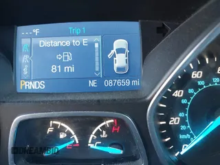 2014 Ford Escape SE z VIN 1FMCU0GX0EUA62000, wystawiony jako IAAI lot #41302259 z przebiegiem 87 659 mil mil oraz . Historia ofert i sprzedaży dostępna na DreamBid. Obrazek 16.