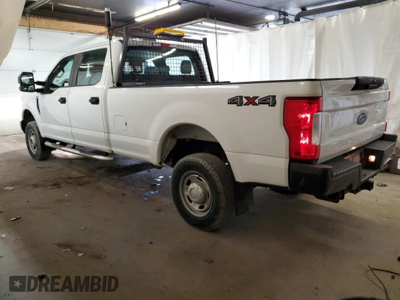 2019 Ford F-250 XL with VIN 1FT7W2B67KEC69080, listed as a Copart auction lot 62779165 with 154,144 mi miles and Clean title. Bid and sale history available at DreamBid. Image 2.