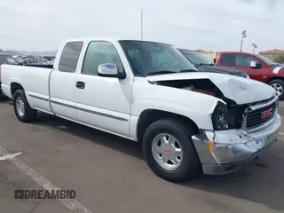 2001 GMC Sierra 1500 SLE z VIN 1GTEC19T01E209579, wystawiony jako IAAI lot #41559767 z przebiegiem 268 789 mil mil oraz . Historia ofert i sprzedaży dostępna na DreamBid. Obrazek 1.
