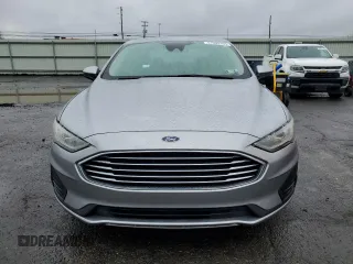 2020 Ford Fusion SE with VIN 3FA6P0HD3LR142902, listed as a Copart auction lot 51999185 with 43,220 mi miles and Salvage Title. Bid and sale history available at carsss.com. Image 5.