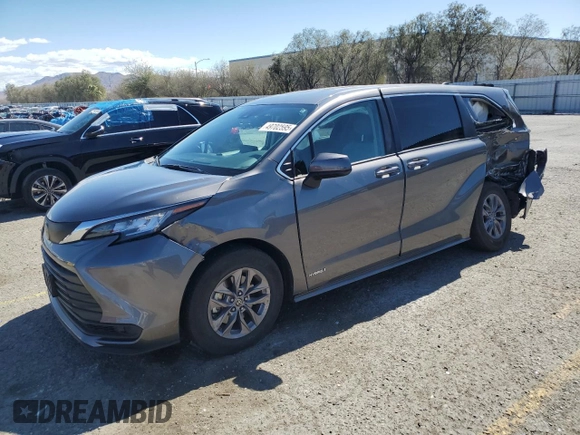 2021 Toyota Sienna LE with VIN 5TDKRKEC5MS042888, listed as a Copart auction lot 49702595 with 109,522 mi miles and Salvage Title. Bid and sale history available at carsss.com. Image 1.