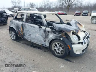 2011 MINI Hardtop S with VIN WMWSV3C53BTY20901, listed as a IAAI auction lot 42001531 with Not Provided miles and . Bid and sale history available at DreamBid. Image 1.