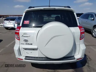 2010 Toyota RAV4 Limited z VIN 2T3YK4DV4AW008027, wystawiony jako IAAI lot #41738663 z przebiegiem 222 173 mil mil oraz . Historia ofert i sprzedaży dostępna na DreamBid. Obrazek 16.