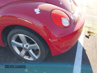 2007 Volkswagen New Beetle Coupe with VIN 3VWSW31C87M518282, listed as a IAAI auction lot 41885126 with 179,047 mi miles. Bid and sale history available at carsss.com. Image 6.