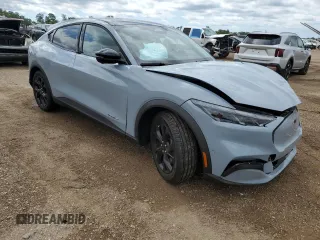 2024 Ford Mustang Mach-E Select z VIN 3FMTK1R4XRMA12763, wystawiony jako Copart lot #62646955 z przebiegiem 6 807 mil mil oraz Szkoda całkowita • Salvage title. Historia ofert i sprzedaży dostępna na DreamBid. Obrazek 4.