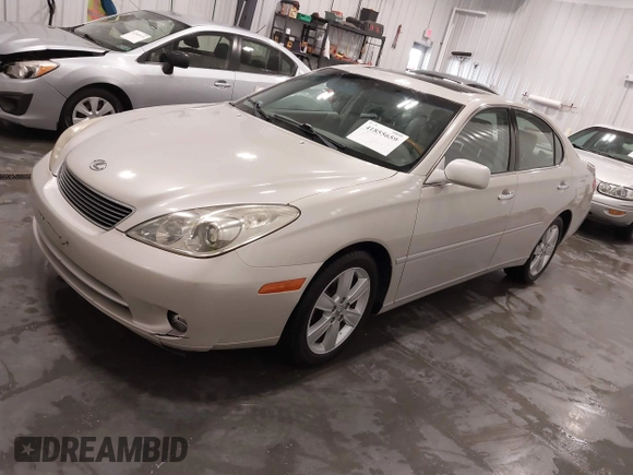 2005 Lexus ES 330 with VIN JTHBA30G555118414, listed as a IAAI auction lot 41855659 with 96,335 mi miles. Bid and sale history available at carsss.com. Image 18.