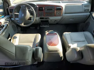 2006 Ford F-250 XL with VIN 1FTSW21536EA41022, listed as a Copart auction lot 62301375 with 122,922 mi miles and Salvage title. Bid and sale history available at DreamBid. Image 8.