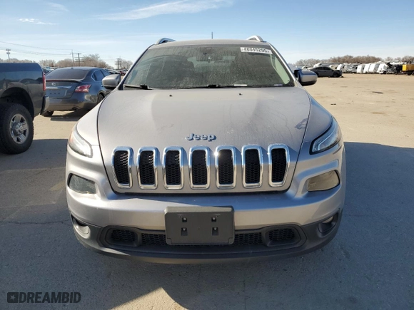 2018 Jeep Cherokee Latitude with VIN 1C4PJMCB1JD539351, listed as a Copart auction lot 48045295 with 41,080 mi miles and Salvage Title. Bid and sale history available at carsss.com. Image 5.