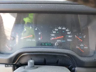 2003 Jeep Wrangler Sport z VIN 1J4FA49S13P313180, wystawiony jako IAAI lot #42349673 z przebiegiem 141 073 mil mil oraz . Historia ofert i sprzedaży dostępna na DreamBid. Obrazek 7.