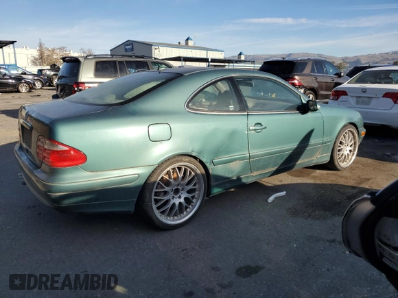 2000 Mercedes-Benz CLK 320/430 with VIN WDBLJ65G5YF150048, listed as a Copart auction lot 86574904 with 183,709 mi miles and Clean Title. Bid and sale history available at DreamBid. Image 3.