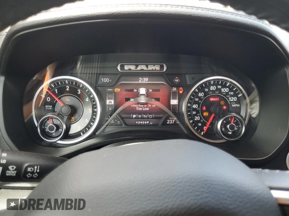 2020 Ram 1500 Laramie z VIN 1C6RREDT0LN265191, wystawiony jako Copart lot #57207775 z przebiegiem 124 269 mil mil oraz Szkoda całkowita • Salvage title. Historia ofert i sprzedaży dostępna na DreamBid. Obrazek 9.