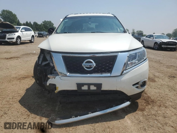 2015 Nissan Pathfinder SL z VIN 5N1AR2MMXFC652386, wystawiony jako Copart lot #59225715 z przebiegiem 76 089 mil mil oraz Szkoda całkowita • Salvage title. Historia ofert i sprzedaży dostępna na DreamBid. Obrazek 5.