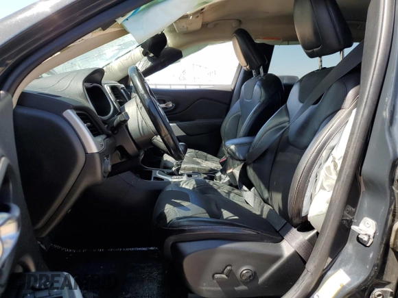 2018 Jeep Cherokee Latitude Plus with VIN 1C4PJLLX3JD577458, listed as a Copart auction lot 58023255 with 112,788 mi miles and Salvage title. Bid and sale history available at DreamBid. Image 7.