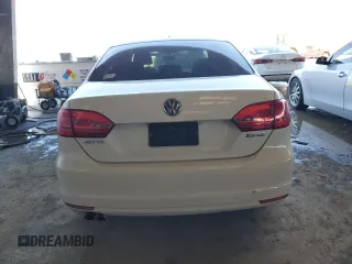 2012 Volkswagen Jetta SE with VIN 3VWDP7AJ0CM316610, listed as a Copart auction lot 81082534 with 117,677 mi miles and Salvage title. Bid and sale history available at DreamBid. Image 6.