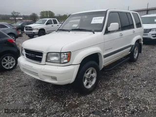 1999 Isuzu Trooper S with VIN JACDJ58X6X7921863, listed as a IAAI auction lot 41914496 with 165,337 mi miles. Bid and sale history available at carsss.com. Image 17.