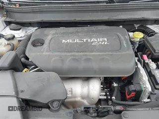2016 Jeep Cherokee Altitude with VIN 1C4PJMCB8GW372242, listed as a IAAI auction lot 42214287 with 87,597 mi miles and . Bid and sale history available at DreamBid. Image 10.