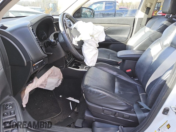 2020 Mitsubishi Outlander SE with VIN JA4AD3A33LZ021602, listed as a Copart auction lot 51567945 with 85,417 mi miles and Non repairable. Bid and sale history available at DreamBid. Image 5.