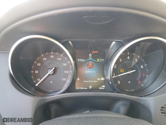 2018 Jaguar F-PACE 30t Premium with VIN SADCJ2GX8JA291369, listed as a Copart auction lot 89354235 with 31,789 mi miles and Salvage Title. Bid and sale history available at carsss.com. Image 9.
