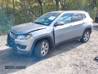 2018 Jeep Compass Latitude with VIN 3C4NJCBB1JT374446, listed as a IAAI auction lot 40536024 with 110,165 mi miles. Bid and sale history available at carsss.com. Image 17.