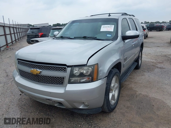 2011 Chevrolet Tahoe LT with VIN 1GNSCBE05BR190310, listed as a IAAI auction lot 42243623 with 249,453 mi miles and . Bid and sale history available at DreamBid. Image 17.