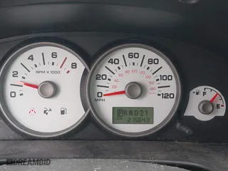 2007 Ford Escape XLT with VIN 1FMYU93147KA42293, listed as a IAAI auction lot 41586591 with 215,643 mi miles. Bid and sale history available at carsss.com. Image 15.
