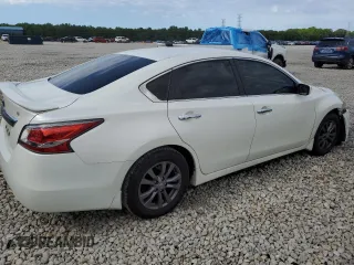 2015 Nissan Altima SV z VIN 1N4AL3AP7FC209967, wystawiony jako Copart lot #57808575 z przebiegiem 174 930 mil mil oraz Szkoda całkowita • Salvage title. Historia ofert i sprzedaży dostępna na DreamBid. Obrazek 3.