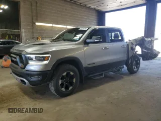 2019 Ram 1500 Rebel z VIN 1C6SRFLT8KN551135, wystawiony jako Copart lot #55030755 z przebiegiem 51 196 mil mil oraz Szkoda całkowita • Salvage title. Historia ofert i sprzedaży dostępna na DreamBid. Obrazek 1.