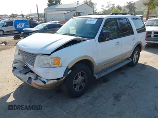 2006 Ford Expedition Eddie Bauer with VIN 1FMFU17596LA38688, listed as a IAAI auction lot 41860672 with 232,689 mi miles. Bid and sale history available at carsss.com. Image 2.
