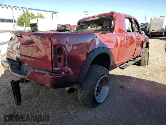 2011 Dodge 3500 SLT z VIN 3D73Y3HL1BG555078, wystawiony jako Copart lot #73000544 z przebiegiem Nie podano mil oraz Szkody całkowita. Historia ofert i sprzedaży dostępna na DreamBid. Obrazek 3.