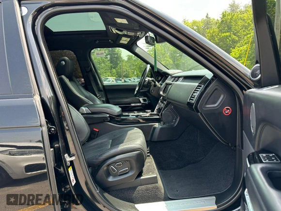2015 Land Rover Range Rover HSE with VIN SALGS2VF1FA225878, listed as a Copart auction lot 61029065 with 143,000 mi miles and Clean title. Bid and sale history available at DreamBid. Image 8.