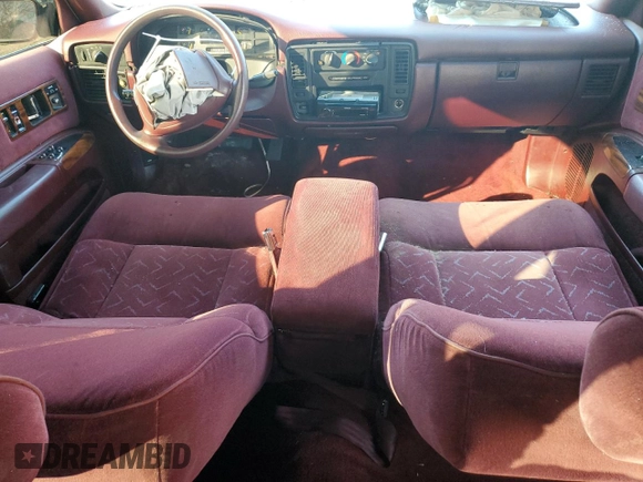 1996 Chevrolet Caprice 1SA Special Value z VIN 1G1BL52W4TR157070, wystawiony jako Copart lot #44377765 z przebiegiem Nie podano mil oraz Szkoda całkowita • Salvage title. Historia ofert i sprzedaży dostępna na DreamBid. Obrazek 8.