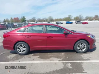 2015 Hyundai Sonata SE z VIN 5NPE24AF5FH146951, wystawiony jako IAAI lot #42037719 z przebiegiem 100 784 mil mil oraz . Historia ofert i sprzedaży dostępna na DreamBid. Obrazek 13.