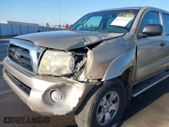 2005 Toyota Tacoma PreRunner with VIN 3TMKU72N55M003169, listed as a IAAI auction lot 41337937 with 142,474 mi miles. Bid and sale history available at carsss.com. Image 6.