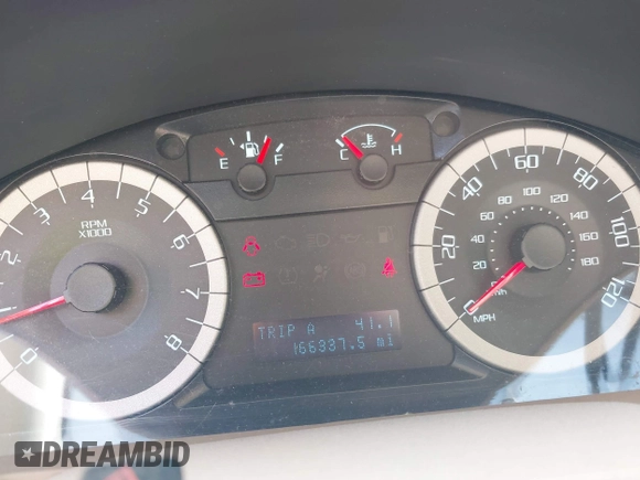 2010 Ford Escape Limited z VIN 1FMCU9EG0AKC58211, wystawiony jako IAAI lot #42697302 z przebiegiem 166 337 mil mil oraz . Historia ofert i sprzedaży dostępna na DreamBid. Obrazek 7.