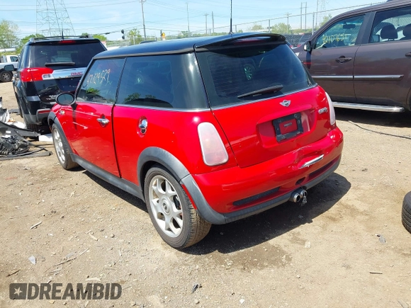2003 MINI Hardtop S z VIN WMWRE33443TD60271, wystawiony jako IAAI lot #42129529 z przebiegiem 94 082 mil mil oraz . Historia ofert i sprzedaży dostępna na DreamBid. Obrazek 3.