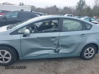 2015 Toyota Prius Four with VIN JTDKN3DU4F1971644, listed as a IAAI auction lot 41904201 with 106,530 mi miles. Bid and sale history available at carsss.com. Image 6.