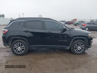 2020 Jeep Compass Latitude z VIN 3C4NJCBB2LT162156, wystawiony jako IAAI lot #41954922 z przebiegiem 41 426 mil mil oraz . Historia ofert i sprzedaży dostępna na DreamBid. Obrazek 13.