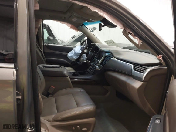 2018 Chevrolet Tahoe LT with VIN 1GNSKBKC4JR322098, listed as a IAAI auction lot 41531523 with 108,294 mi miles. Bid and sale history available at carsss.com. Image 5.