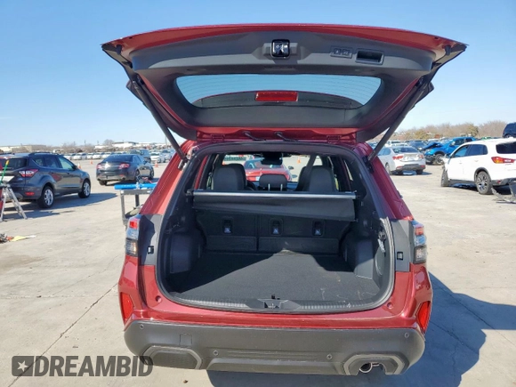 2025 Subaru Forester Limited with VIN JF2SLDRC3SH476477, listed as a Copart auction lot 46288395 with 82 mi miles and Clean Title. Bid and sale history available at carsss.com. Image 6.
