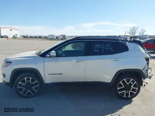 2018 Jeep Compass Limited with VIN 3C4NJDCB5JT149189, listed as a IAAI auction lot 41799484 with 115,470 mi miles. Bid and sale history available at carsss.com. Image 15.