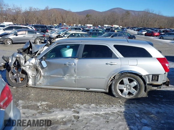 2006 Dodge Magnum SXT with VIN 2D4GZ47V36H423112, listed as a IAAI auction lot 41292273 with Not Provided miles and . Bid and sale history available at DreamBid. Image 15.