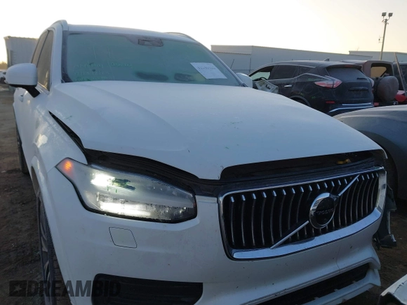 2020 Volvo XC90 Momentum z VIN YV4A221K6L1560952, wystawiony jako IAAI lot #41340408 z przebiegiem 105 731 mil mil oraz . Historia ofert i sprzedaży dostępna na DreamBid. Obrazek 12.