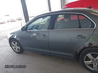 2008 Volkswagen Jetta SE with VIN 3VWRM71K78M027691, listed as a IAAI auction lot 42076092 with Not provided miles and . Bid and sale history available at DreamBid. Image 13.